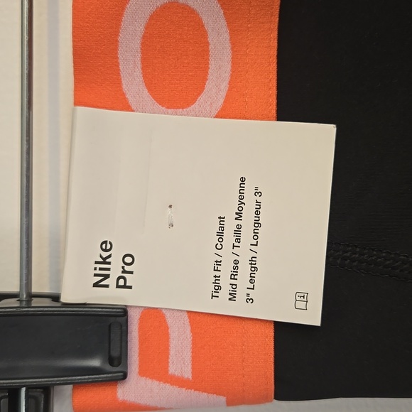 Nike Pro women's training dry fit 3" short - Picture 3 of 4